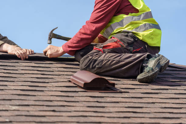 Best Flat Roof Repair Services  in Wollochet, WA