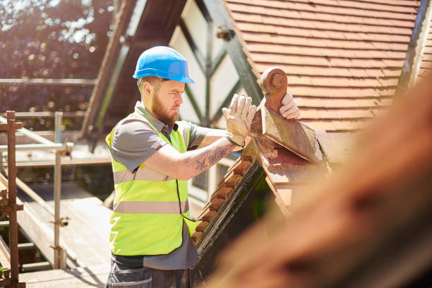 Best Flat Roof Repair Services  in Wollochet, WA